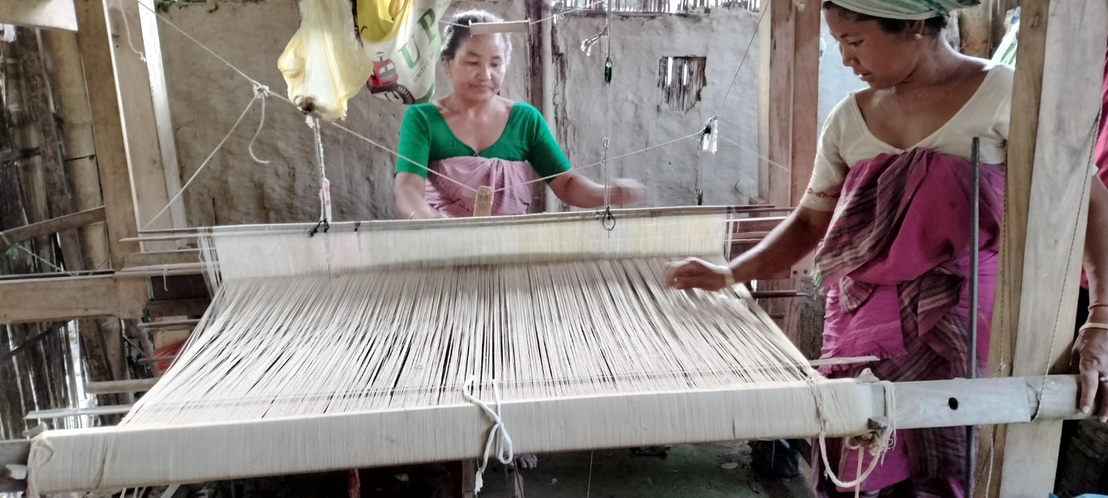 Weaver at a traditional handloom